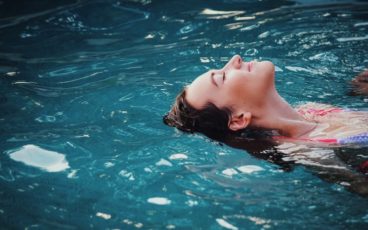 i vantaggi del nuoto per la psiche femminile