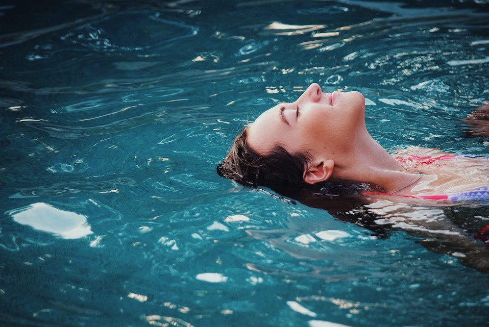 i vantaggi del nuoto per la psiche femminile